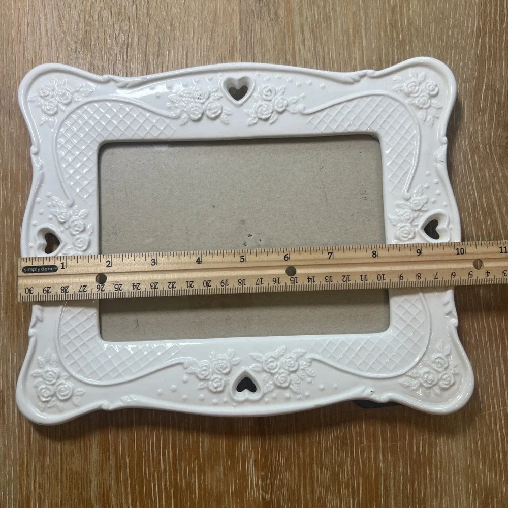 Russ Wedding Anniversary 5x7 Photo Frame White Ceramic Heart Cottagecore